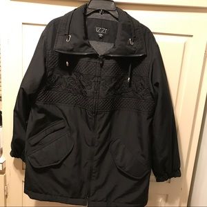 Izzy Black zip coat sz S quilted design very nice! Three front pockets